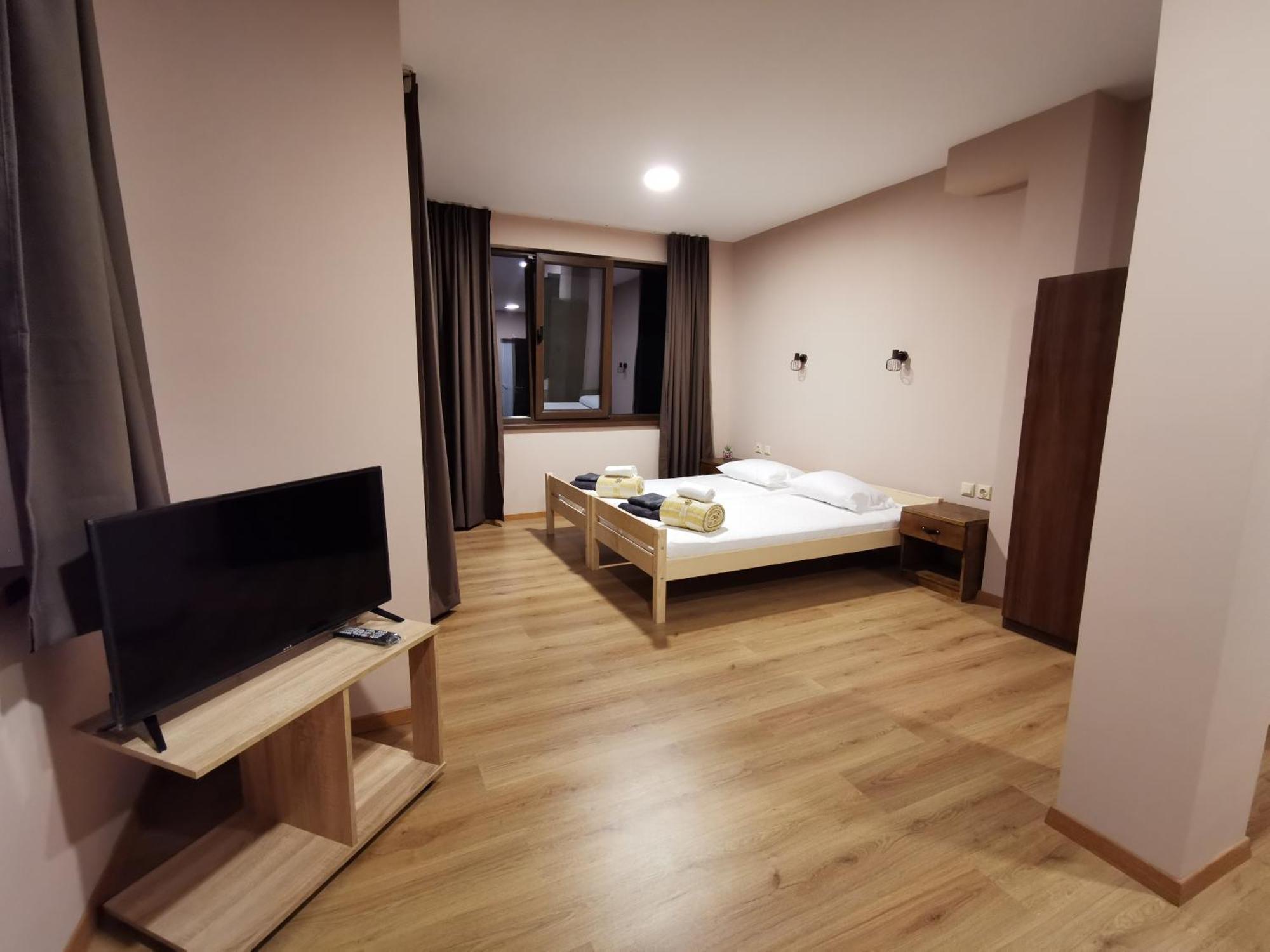Kazak Hotell Obzor Rom bilde
